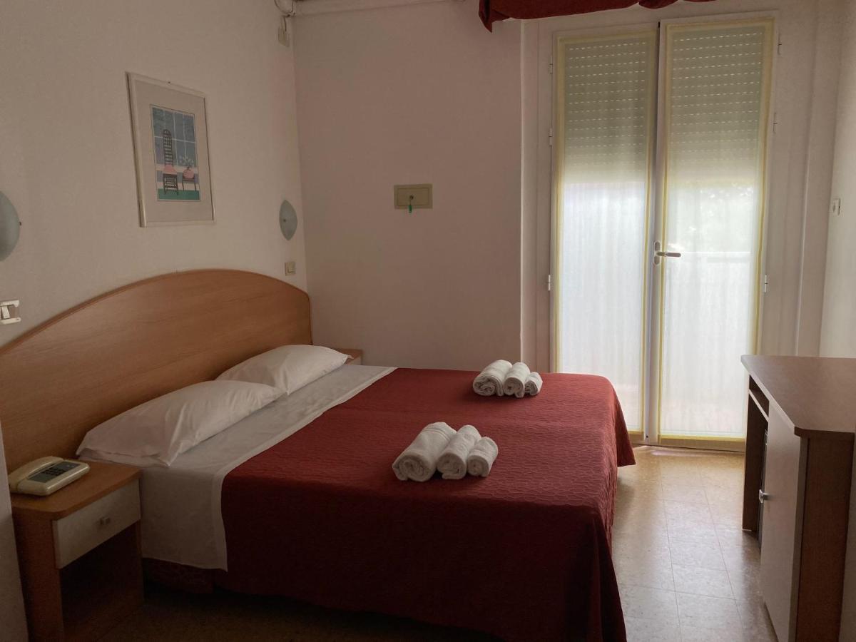 Hotel Chery Milano Marittima Luaran gambar