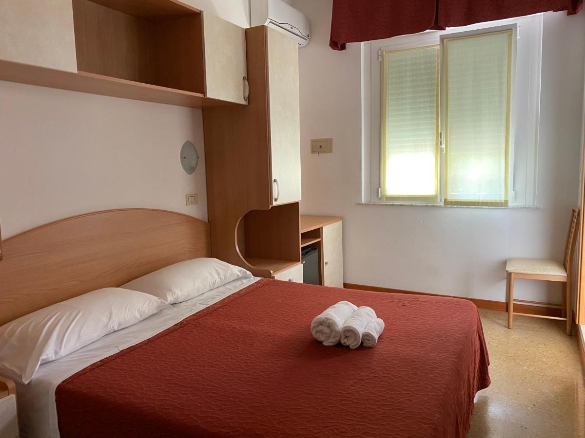 Hotel Chery Milano Marittima Luaran gambar