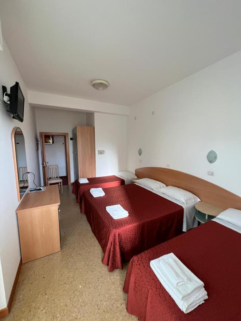 Hotel Chery Milano Marittima Luaran gambar